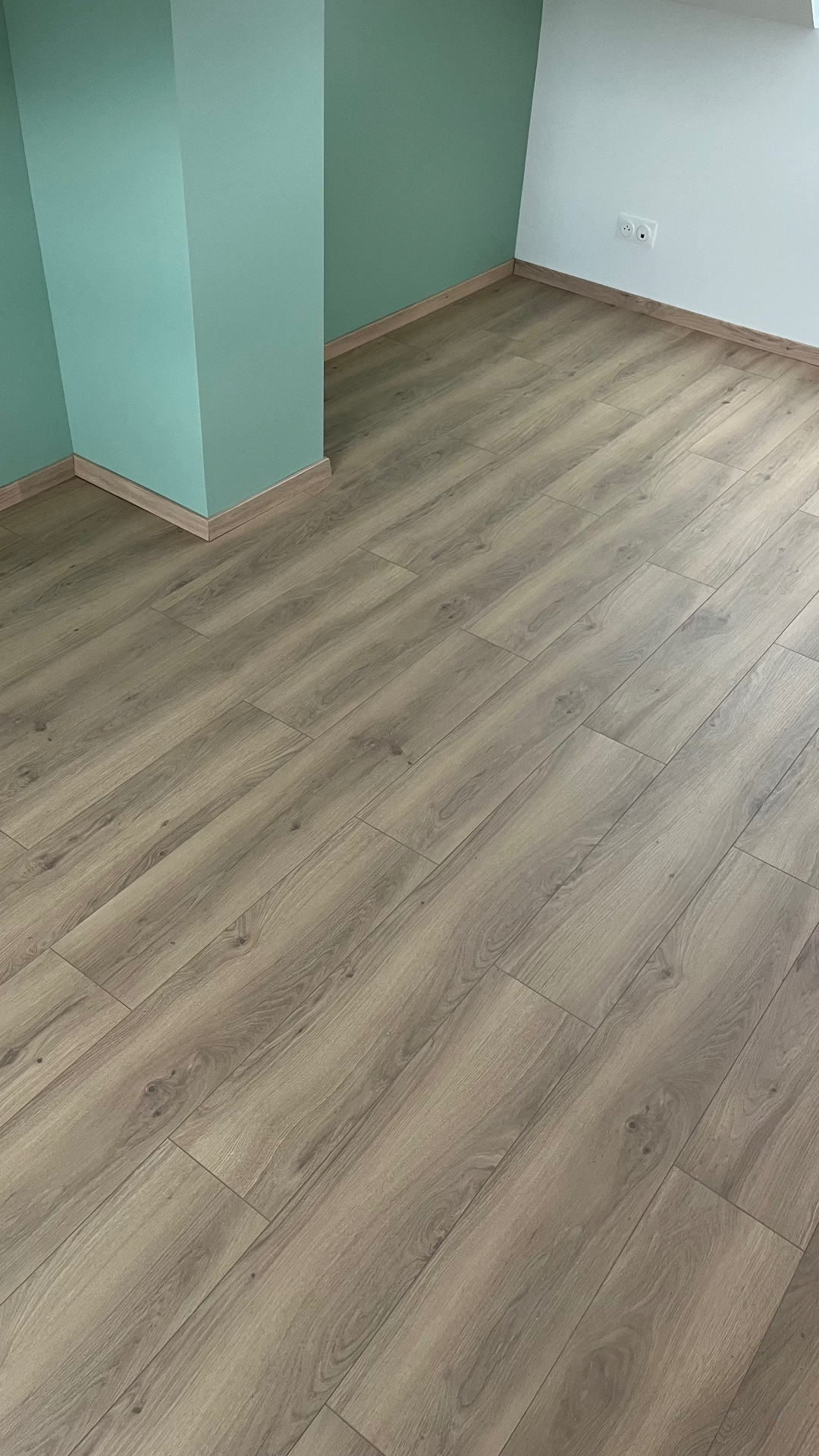 Pose de parquet stratifié